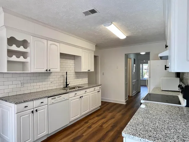 $179,000 | 407 West College Street, Unit A, Whiteville, NC 28472