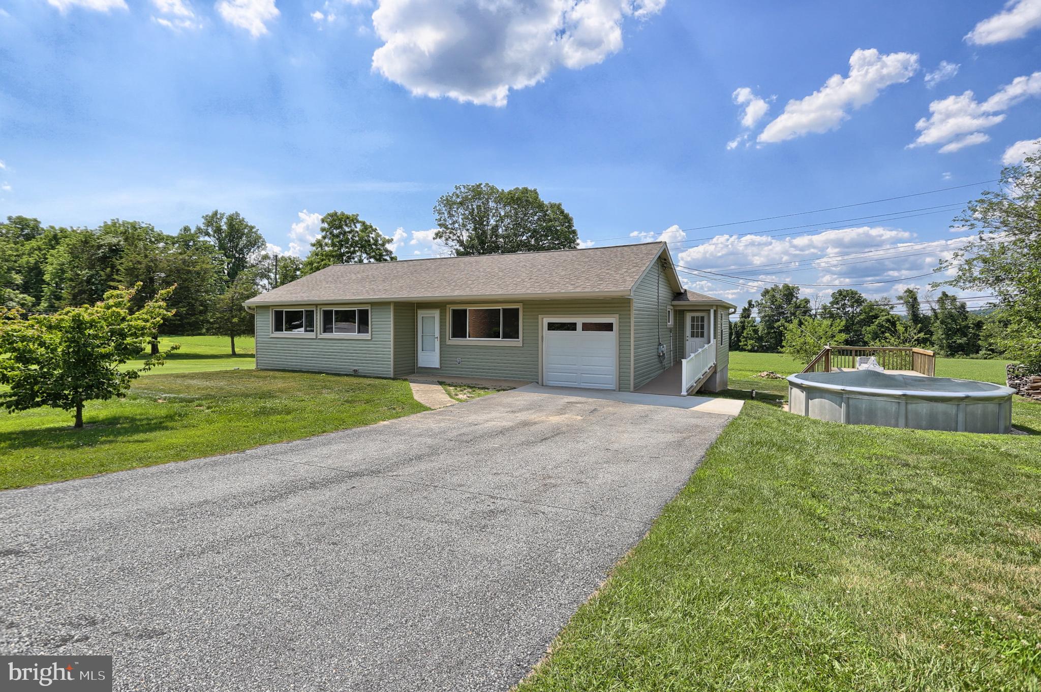 327 Schoolhouse Road Middletown, PA 17057 - Photo 1 of 31 Gallery Image 1