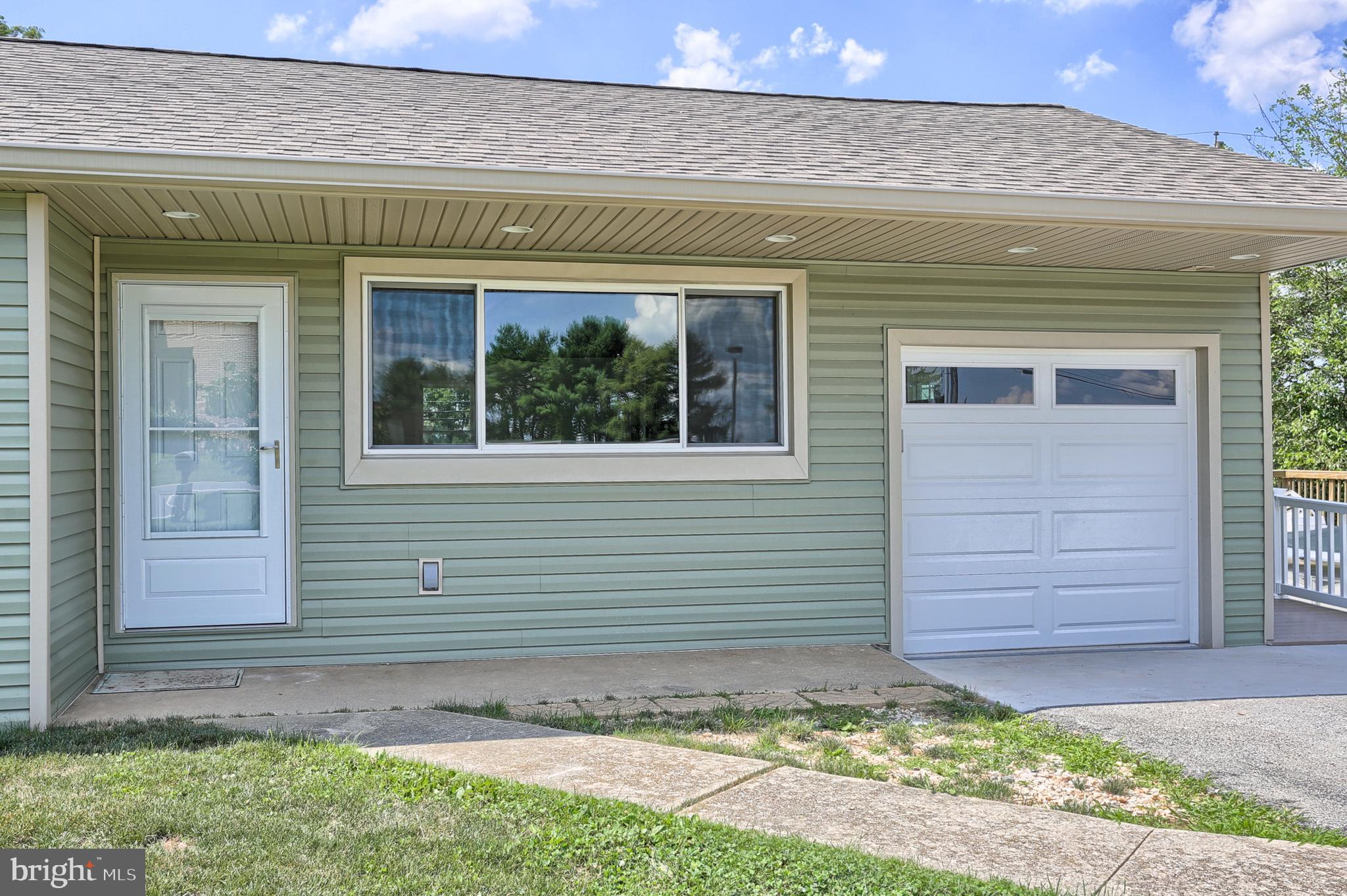 327 Schoolhouse Road Middletown, PA 17057 - Photo 2 of 31 Gallery Image 2