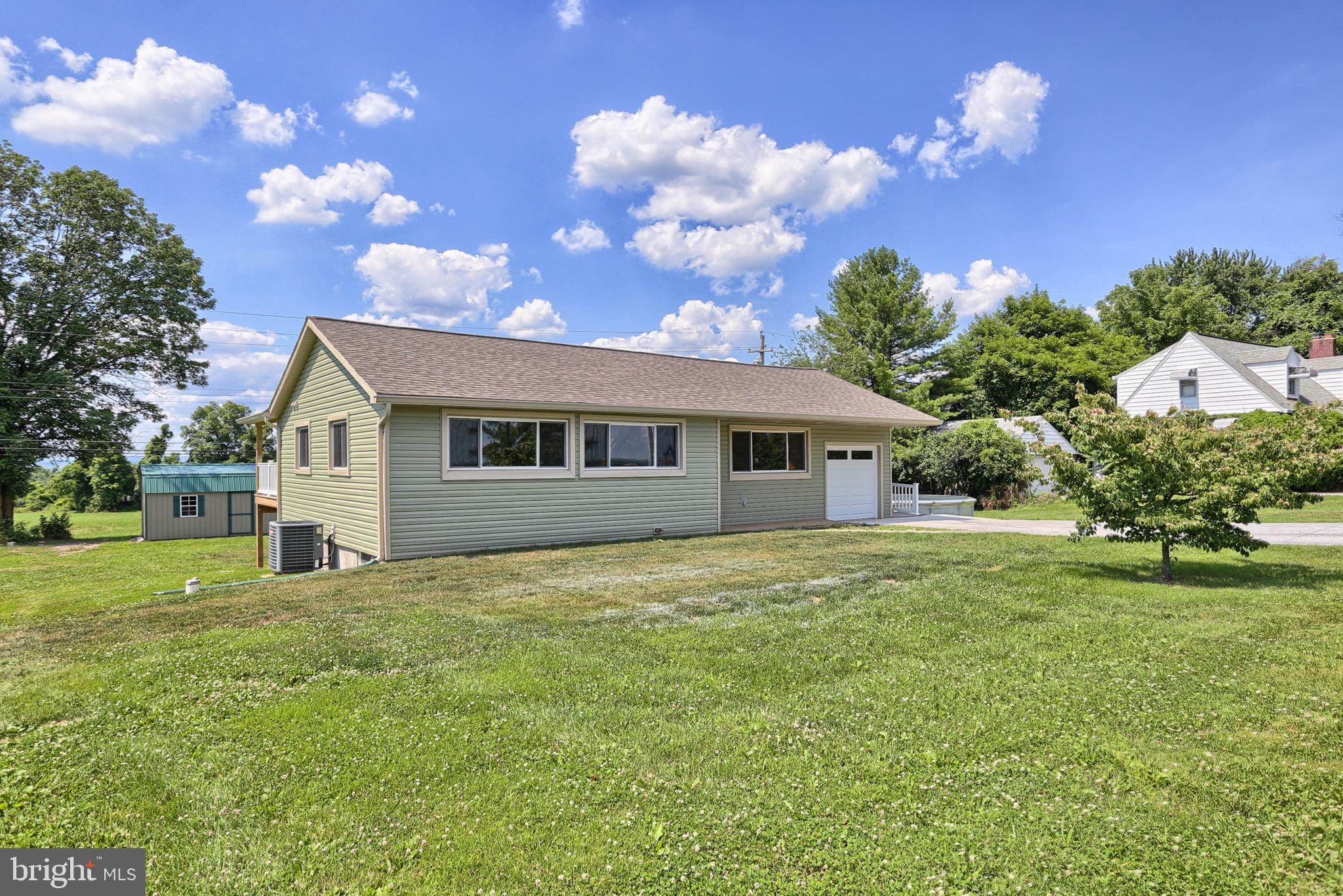327 Schoolhouse Road Middletown, PA 17057 - Photo 3 of 31 Gallery Image 3