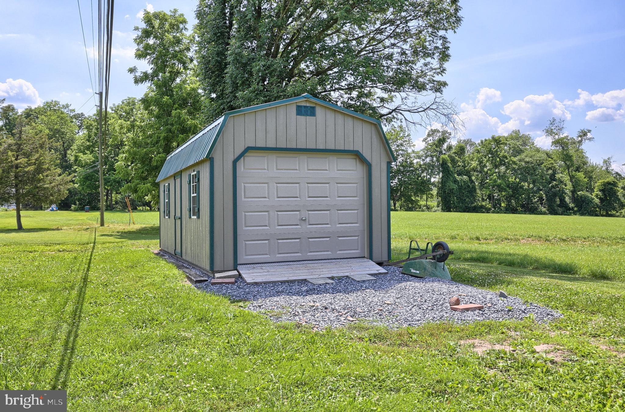 327 Schoolhouse Road Middletown, PA 17057 - Photo 28 of 31 Gallery Image 28