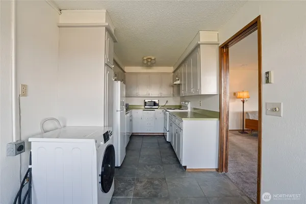 $229,000 | 7322 19th Street West, Unit 8A, Tacoma, WA 98466