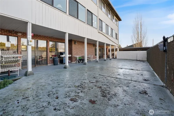 $229,000 | 7322 19th Street West, Unit 8A, Tacoma, WA 98466