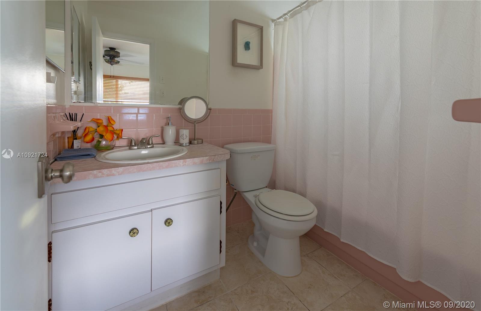 5906 Northwest 68th Terrace Tamarac, FL 33321 - Photo 16 of 19