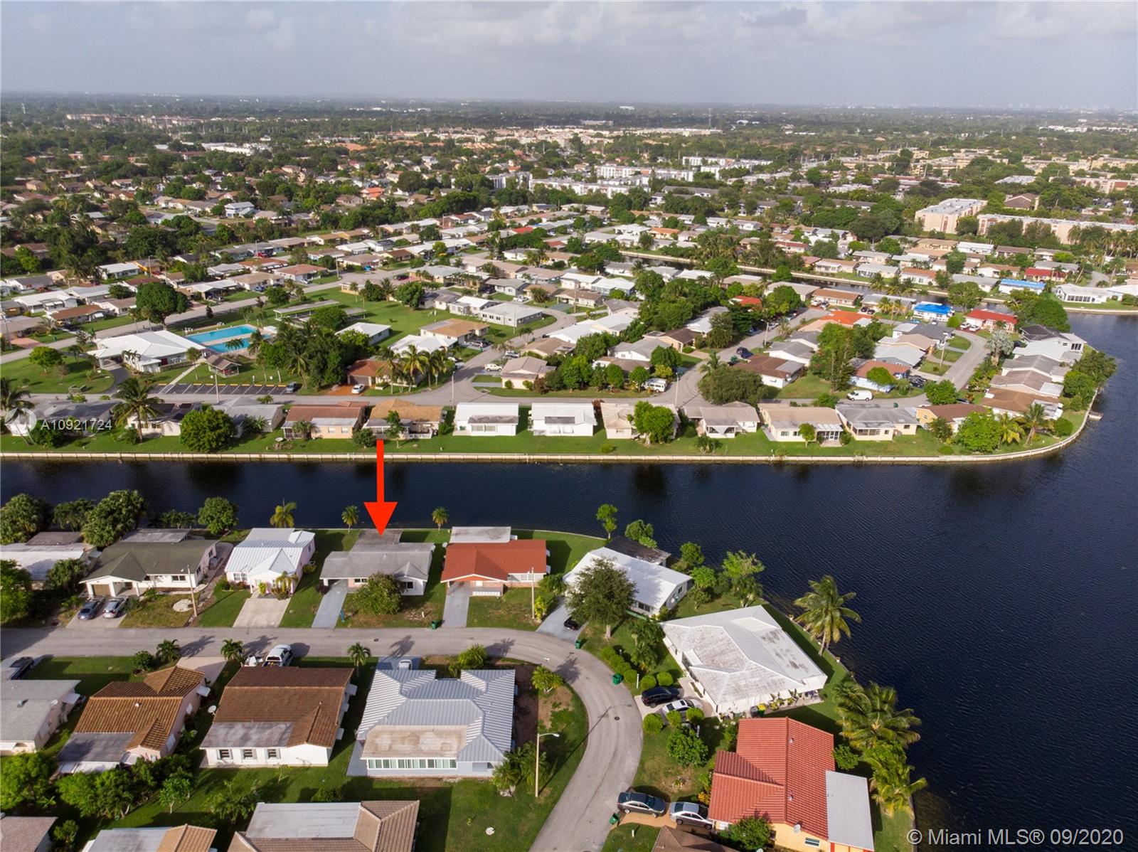 5906 Northwest 68th Terrace Tamarac, FL 33321 - Photo 18 of 19