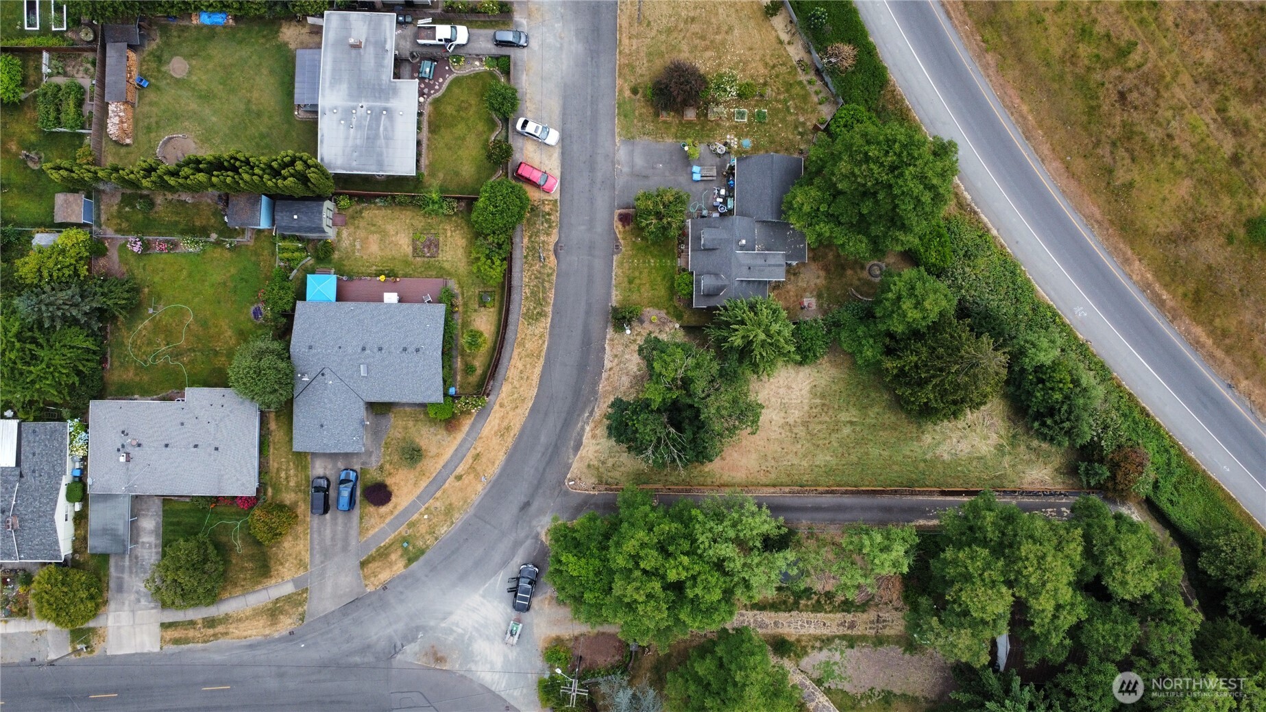 1908 Gault Street Sumner, WA 98390 - Photo 13 of 20