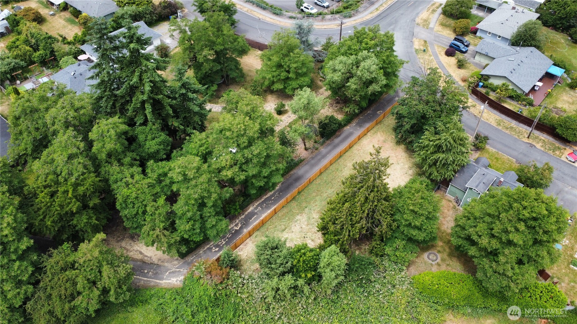 1908 Gault Street Sumner, WA 98390 - Photo 7 of 20