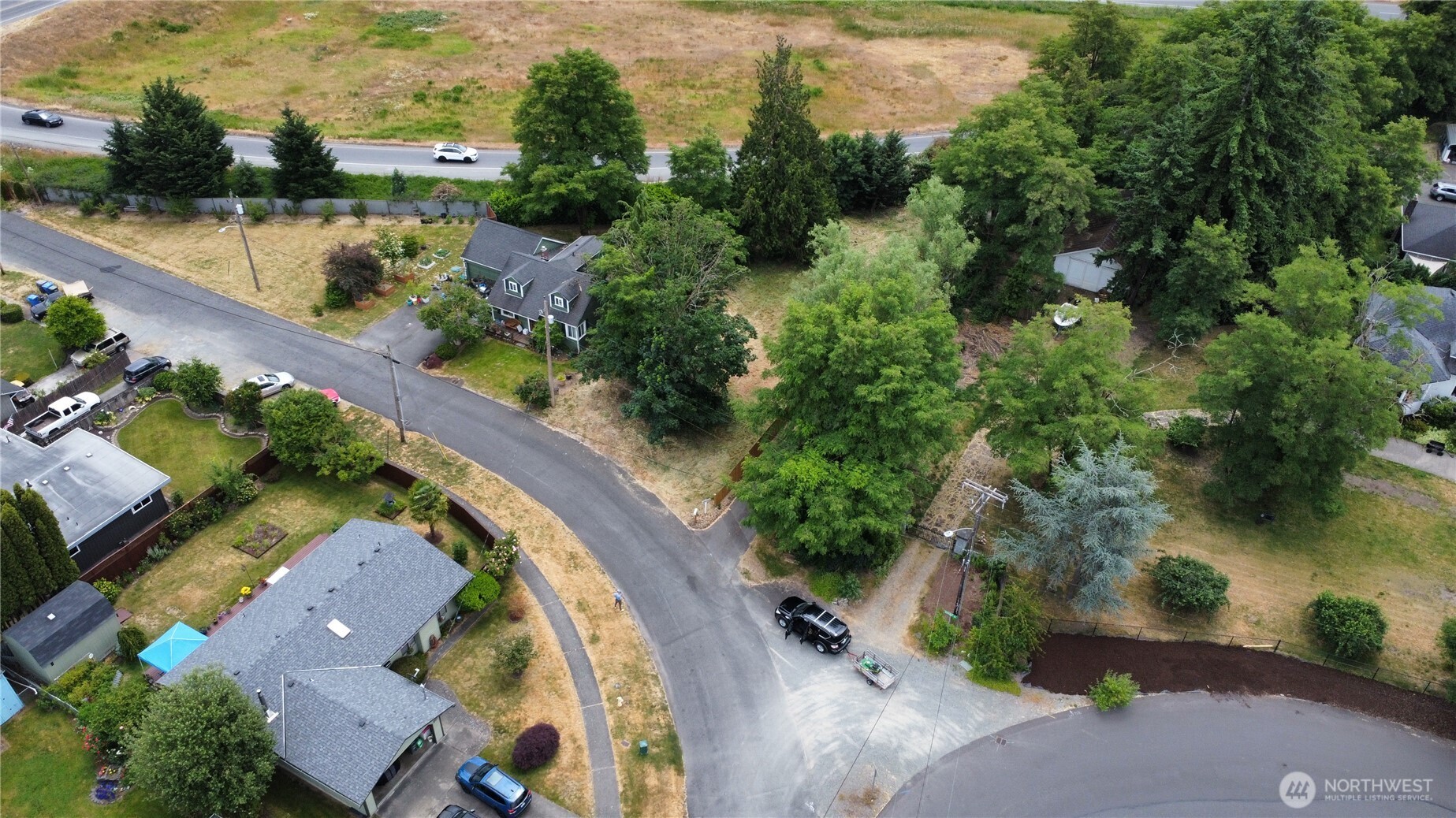 1908 Gault Street Sumner, WA 98390 - Photo 10 of 20