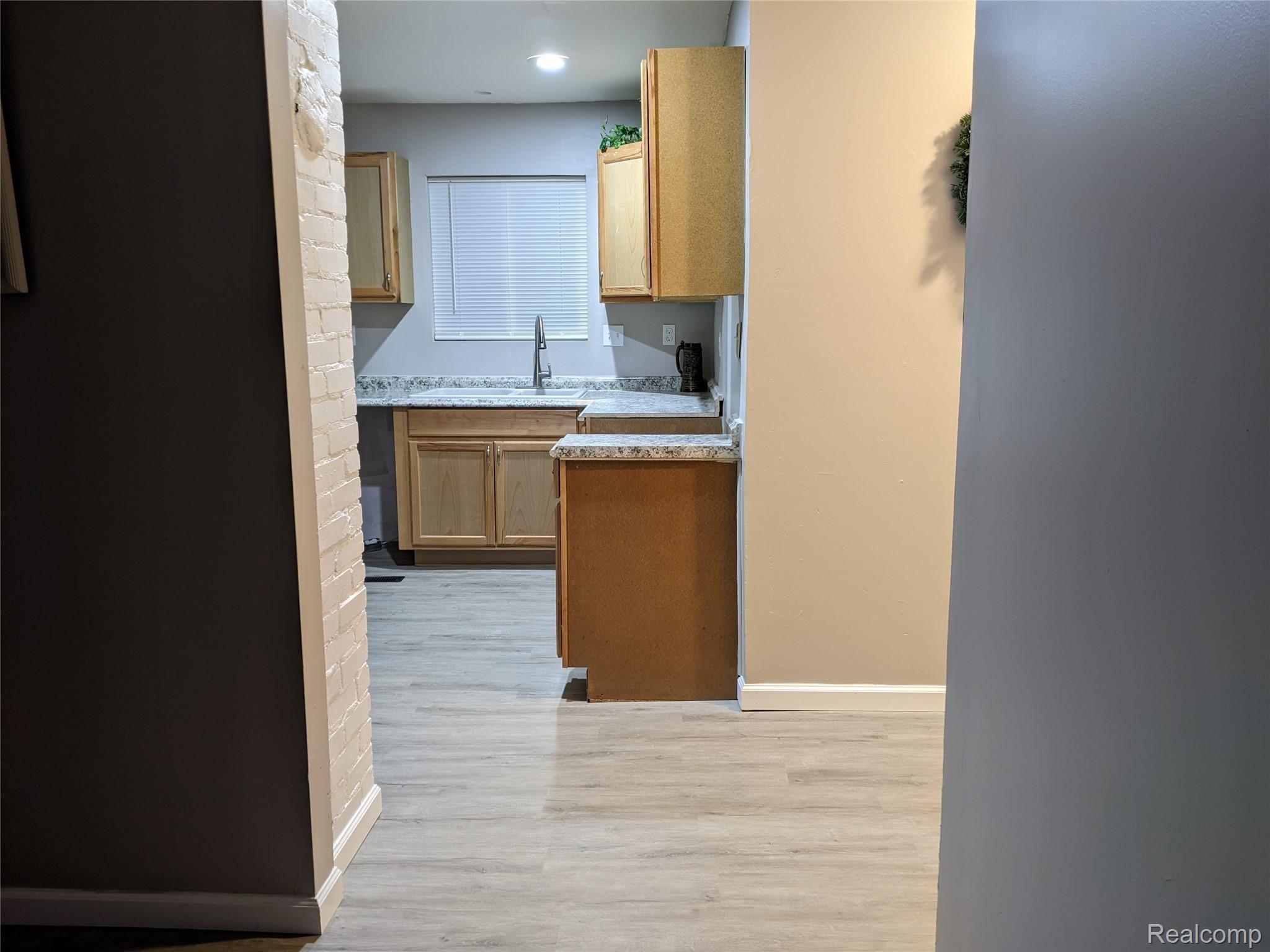4051 Hunter Road Flint, MI 48504 - Photo 26 of 37 PXL_20210119_225040575.NIGHT
