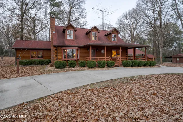 $425,000 | 400 Airplane Lane, Turkey, NC 28393