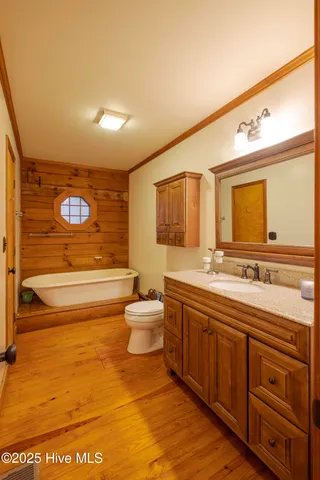 $425,000 | 400 Airplane Lane, Turkey, NC 28393