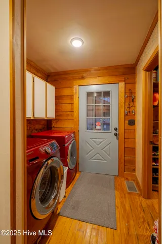 $425,000 | 400 Airplane Lane, Turkey, NC 28393