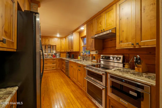 $425,000 | 400 Airplane Lane, Turkey, NC 28393