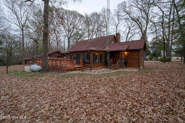 $425,000 | 400 Airplane Lane, Turkey, NC 28393