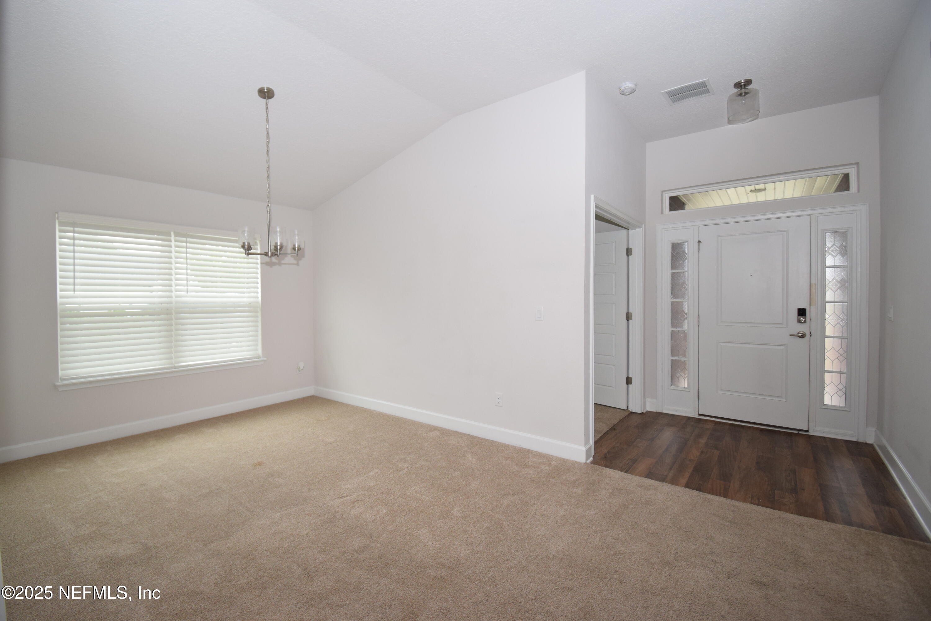 7285 Gateway Court Jacksonville, FL 32219 - Photo 3 of 12 DSC_0325