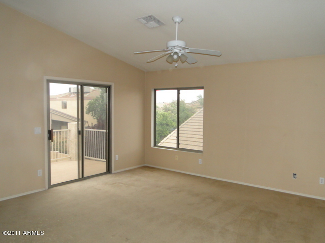 13018 West Hearn Road El Mirage, AZ 85335 - Photo 9 of 31 Loft