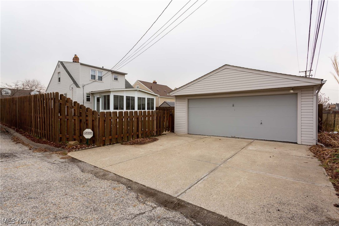 6702 Ridgewood Avenue Parma, OH 44129 - Photo 24 of 25 Gallery Image 24