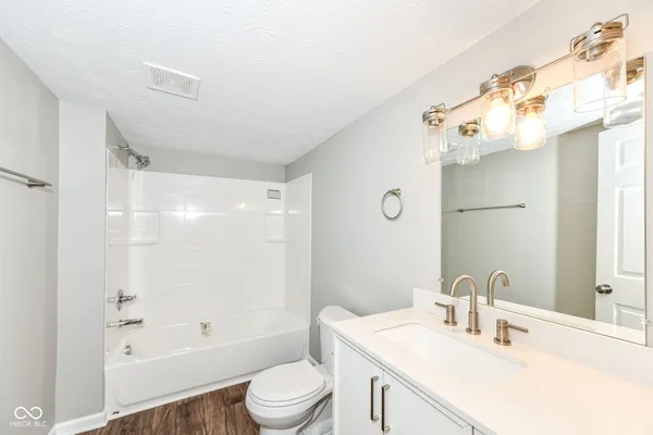 $177,000 | 615 North Anderson Street, Elwood, IN 46036