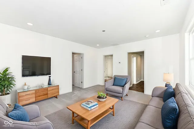 $189,000 | 615 North Anderson Street, Elwood, IN 46036