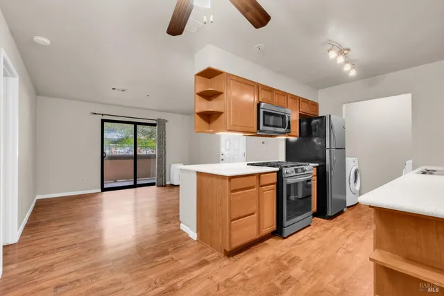 $300,000 | 8201 Camino Colegio, Unit 221, Rohnert Park, CA 94928