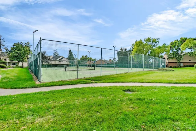 $300,000 | 8201 Camino Colegio, Unit 221, Rohnert Park, CA 94928