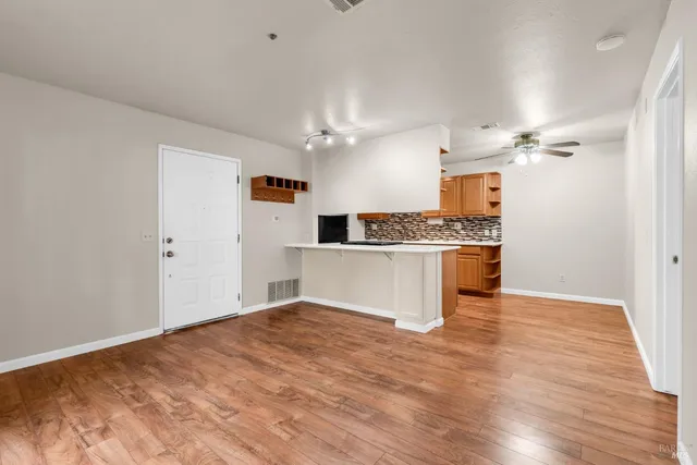 $300,000 | 8201 Camino Colegio, Unit 221, Rohnert Park, CA 94928