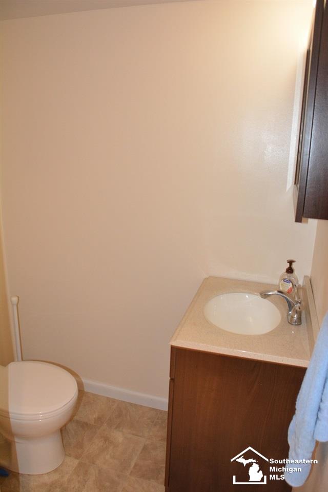 9702 Summerfield Road Temperance, MI 48182 - Photo 16 of 27 31359637-17.JPG