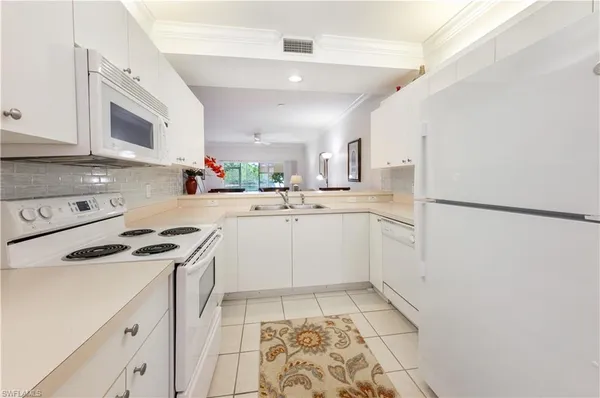 $279,900 | 431 Valerie Way, Unit 103, Naples, FL 34104