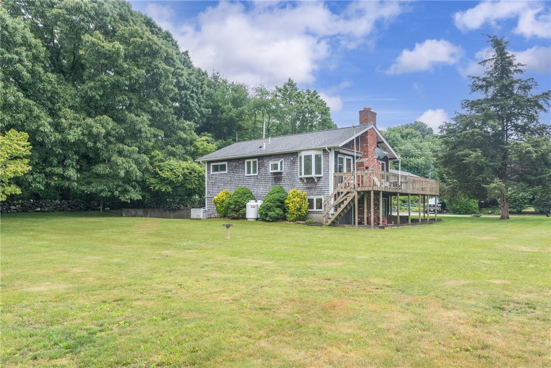 2 Stern Street Jamestown, RI 02835 - Photo 10 of 41