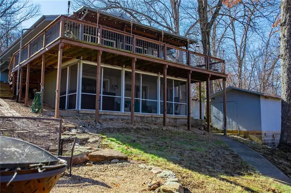 $400,000 | 29613 Forthview Road, Edwards, MO 65326