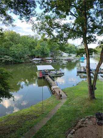 $400,000 | 29613 Forthview Road, Edwards, MO 65326