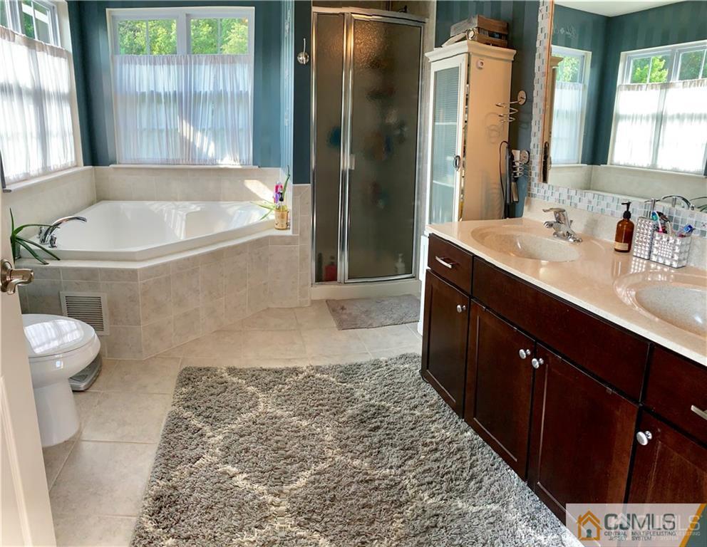 6 Carnation Road Monroe Township, NJ 08831 - Photo 12 of 27 Gallery Image 12