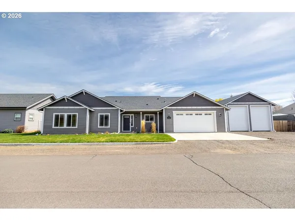 $619,000 | 10503 I Avenue, La Grande, OR 97850