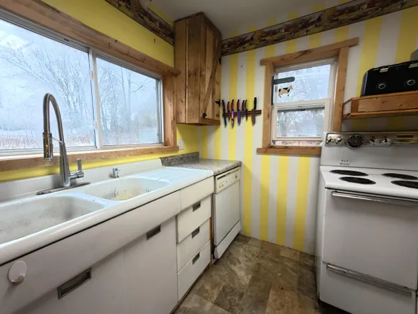 $189,000 | 7435 3rd Street, Thompsonville, MI 49683