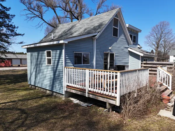$189,000 | 7435 3rd Street, Thompsonville, MI 49683