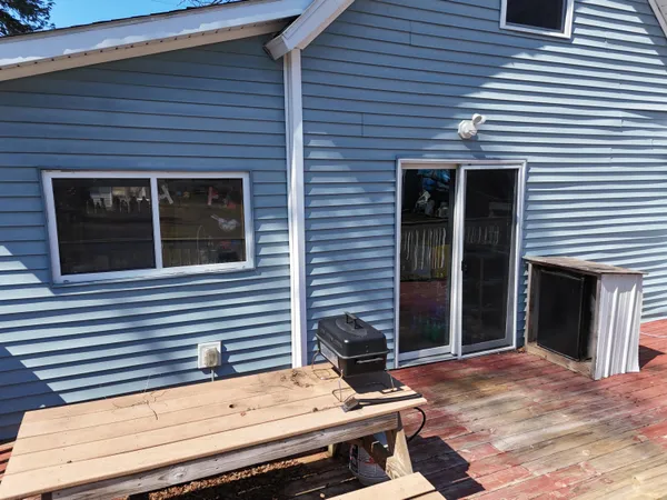 $189,000 | 7435 3rd Street, Thompsonville, MI 49683
