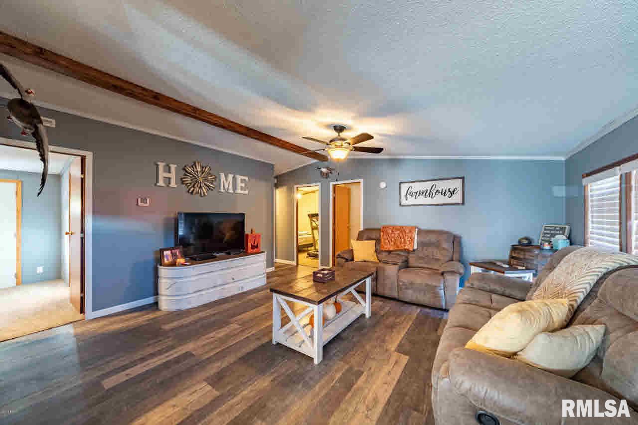 18042 Shed Church Road Marion, IL 62959 - Photo 7 of 50