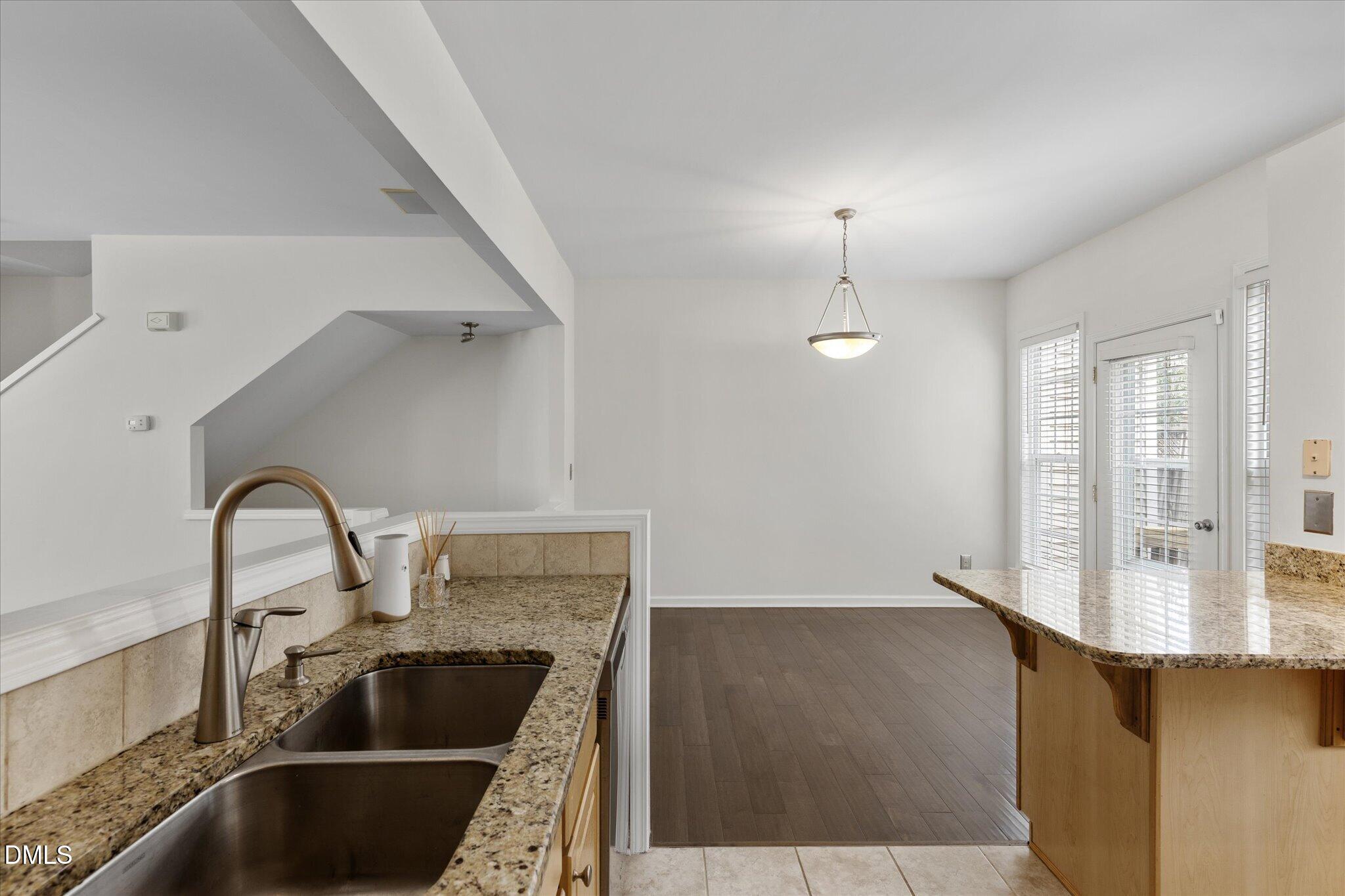 5408 Bayside Court Raleigh, NC 27613 - Photo 10 of 38 08-IMG_6368