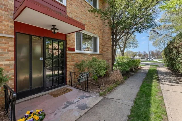 $2,800 | 1614 Main Street, Unit A, Evanston, IL 60202
