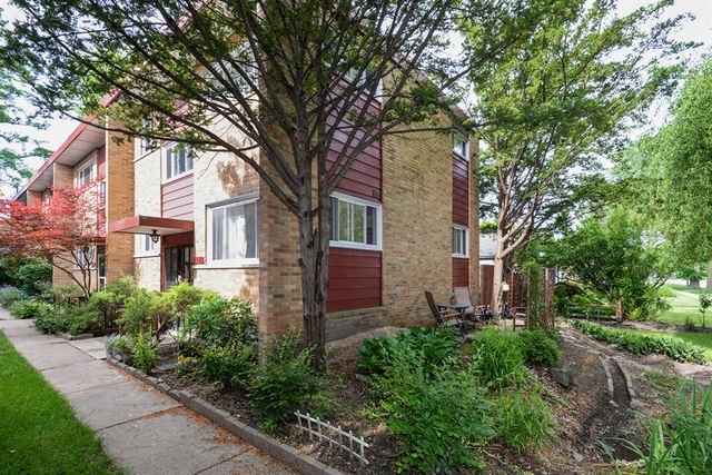 1614 Main Street, Unit A Evanston, IL 60202 - Photo 2 of 6