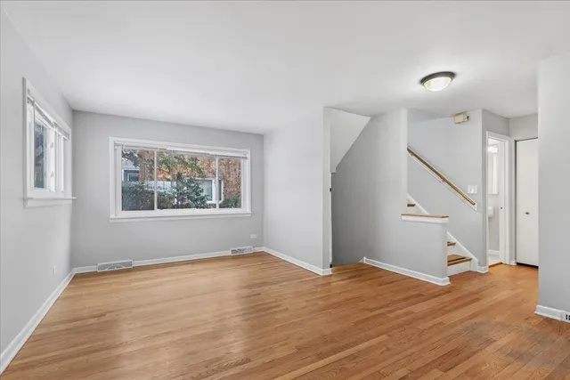 $2,800 | 1614 Main Street, Unit A, Evanston, IL 60202