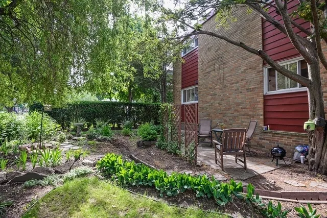 $2,800 | 1614 Main Street, Unit A, Evanston, IL 60202