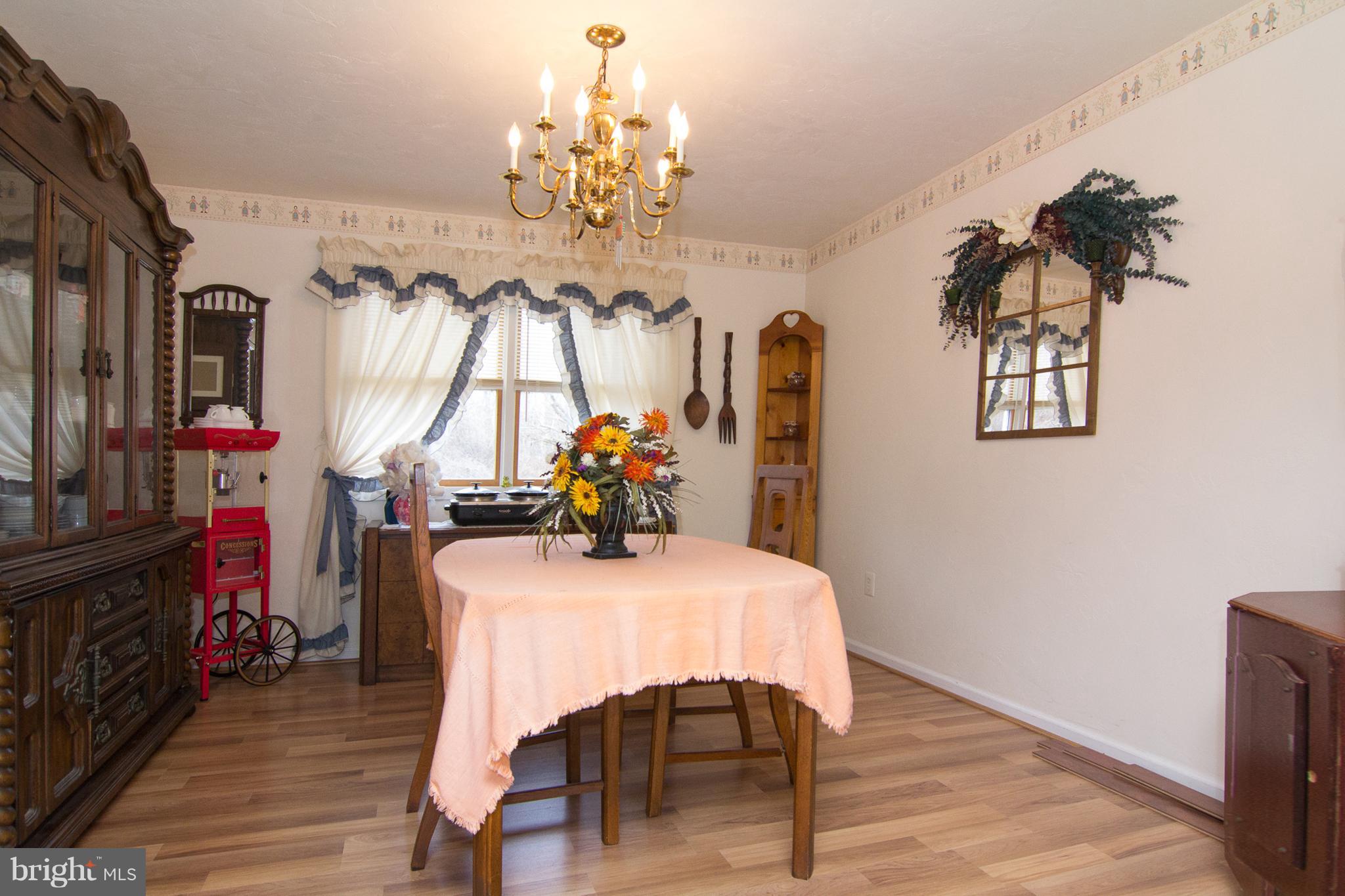 2400 Mt Ventus Road Manchester, MD 21102 - Photo 6 of 28 Dining Room