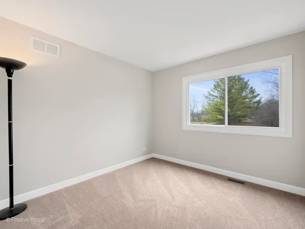 $435,000 | 30-w243 Wiant Road, West Chicago, IL 60185