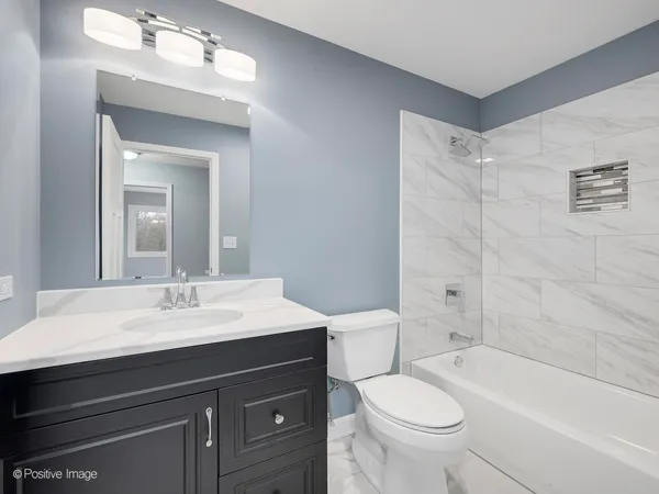 $435,000 | 30-w243 Wiant Road, West Chicago, IL 60185