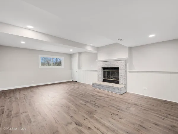 $435,000 | 30-w243 Wiant Road, West Chicago, IL 60185