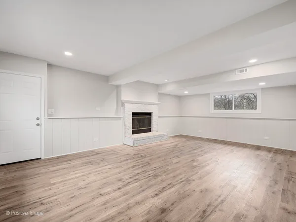 $435,000 | 30-w243 Wiant Road, West Chicago, IL 60185