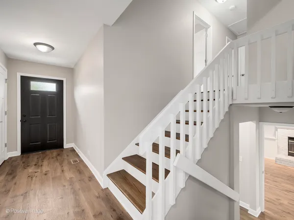 $435,000 | 30-w243 Wiant Road, West Chicago, IL 60185