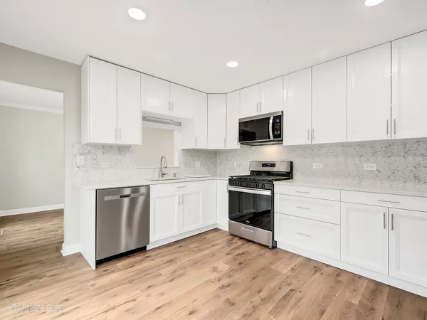 $435,000 | 30-w243 Wiant Road, West Chicago, IL 60185