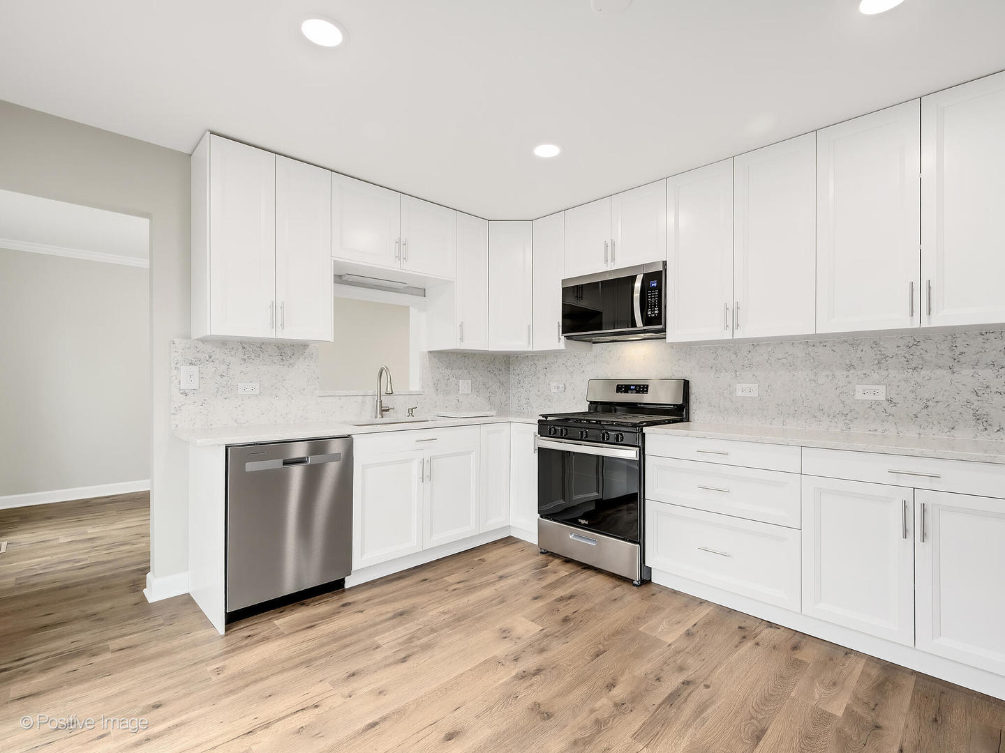 30-w243 Wiant Road West Chicago, IL 60185 - Photo 8 of 29